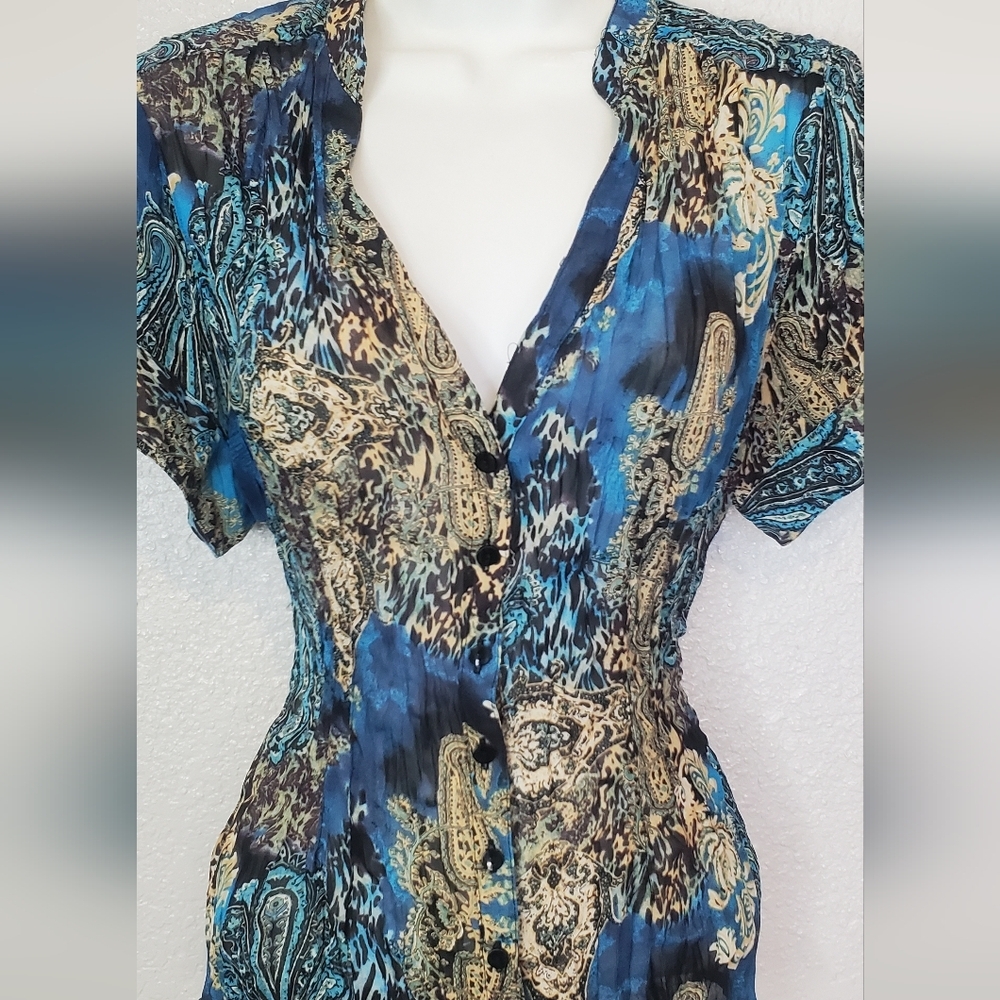 Elegant Blue Paisley Women's Top - Picture 5 of 9